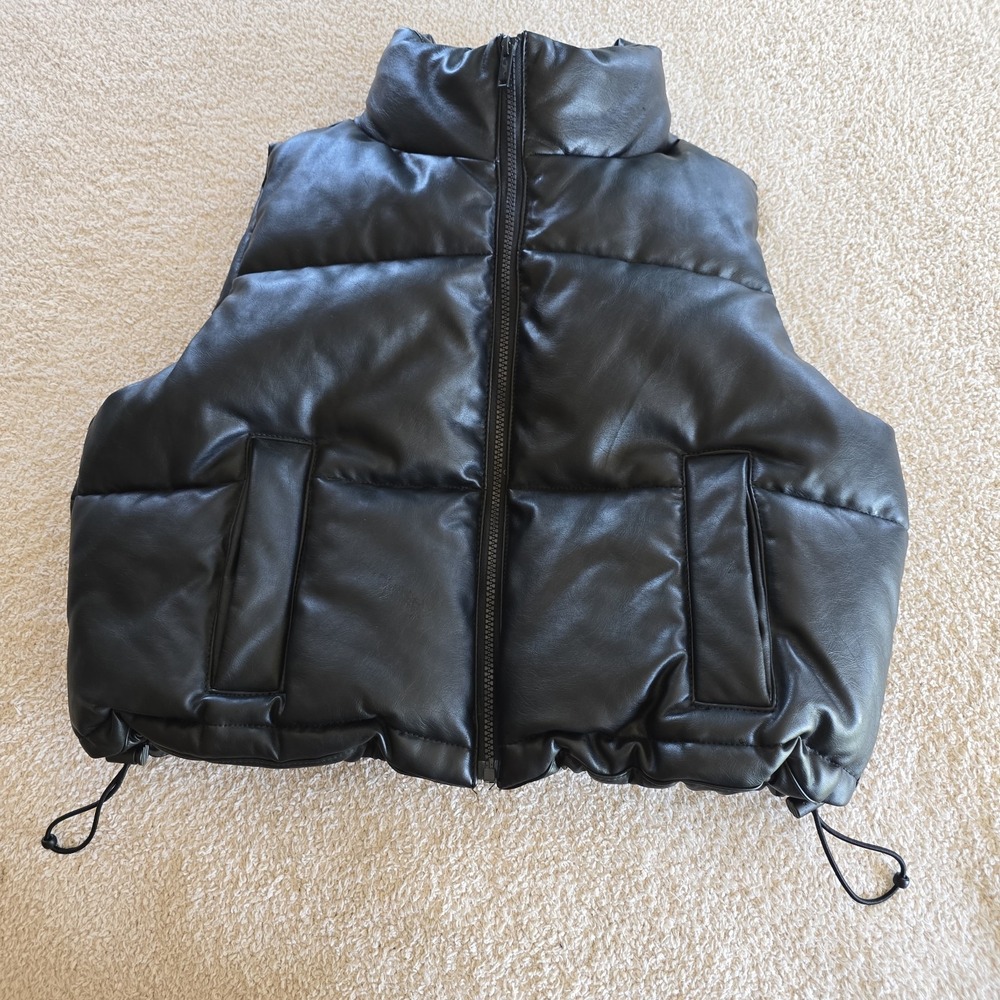 Hollister Ultimate Vegan Leather Puffer Vest Cropped Black Juniors Size M